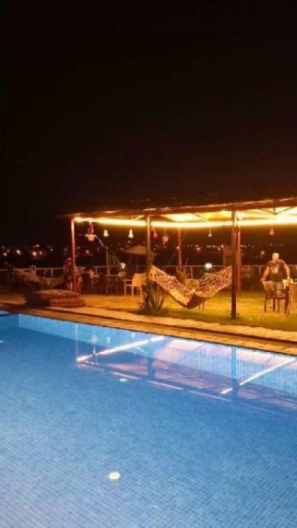 Bu Bunglow Hotel - image 13