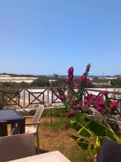 Bu Bunglow Hotel - image 6