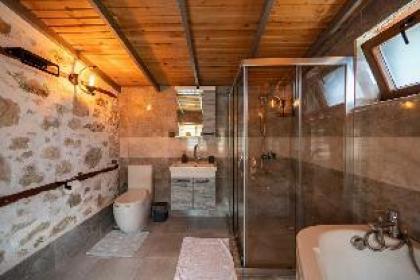 Villa Mountain House / İkizce - image 19