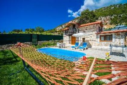 Villa Mountain House / İkizce - image 4