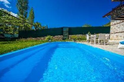 Villa Mountain House / İkizce - image 8