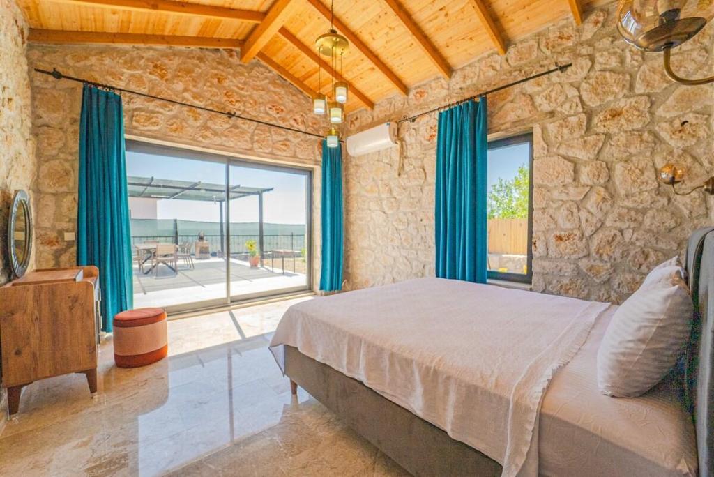 Villa Yusuf / Kalkan - image 2